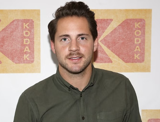 Ackerley_kuah196bmkxza