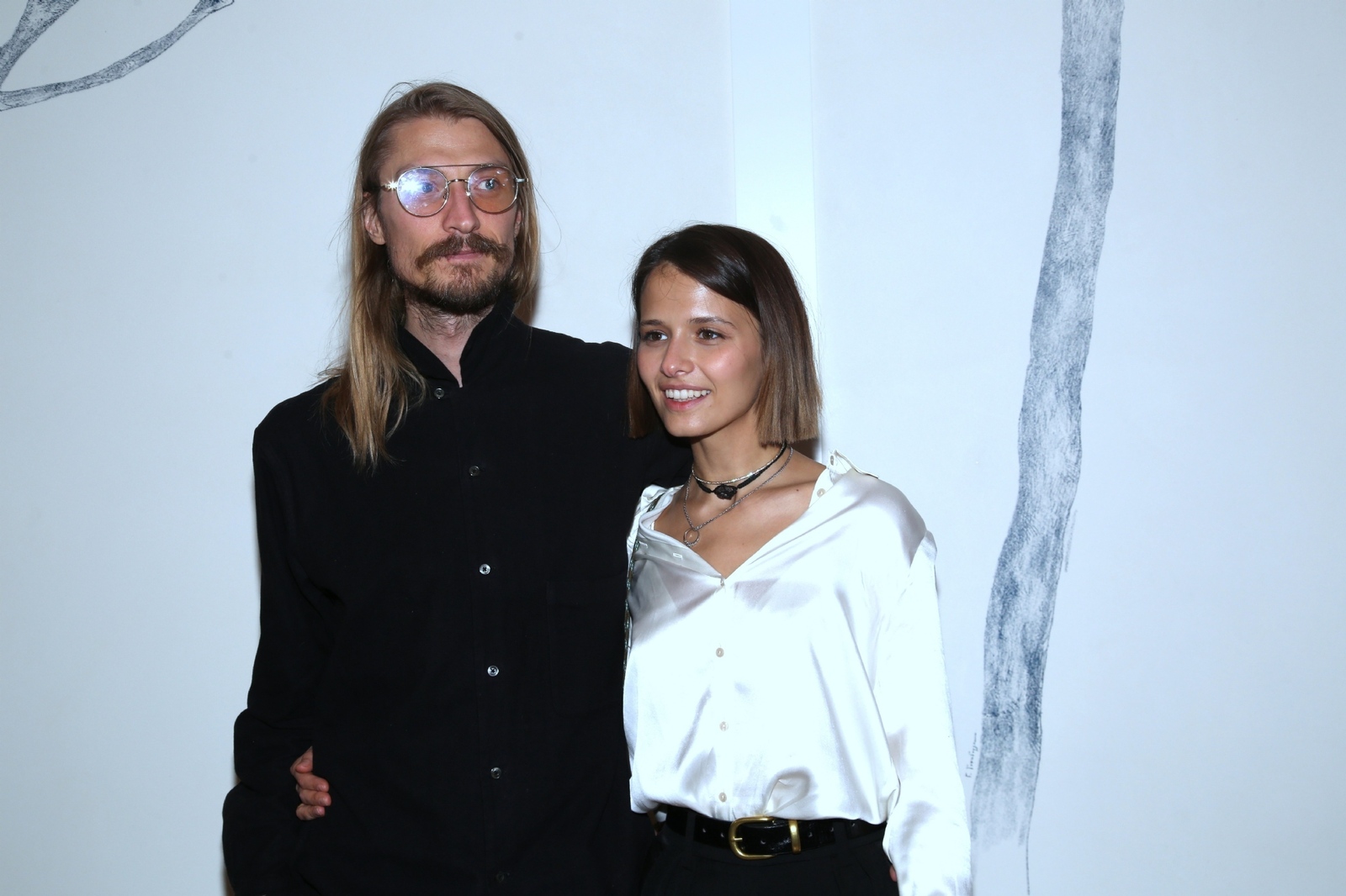 Ïðåìüåðà ôèëüìà `Ìåäåÿ`. Ïðîäþñåð, ðåæèññåð Ïàâåë Àêñåíîâ è àêòðèñà Ëþáîâü Àêñåíîâà. Êèíîòåàòð `Õóäîæåñòâåííûé`.