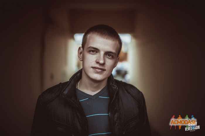 233942-1824904858-26082.m