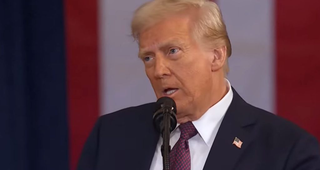 Сколько лет Трампу: подробности о возрасте и жизни Дональда Трампа