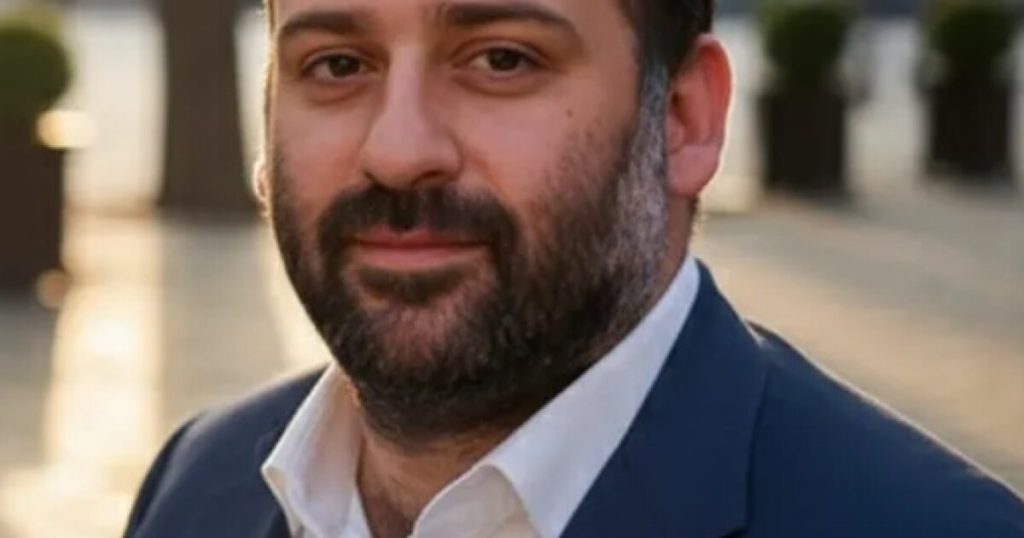 Хто Такий Міндіч: Біографія, Кар'єра та Особисте Життя