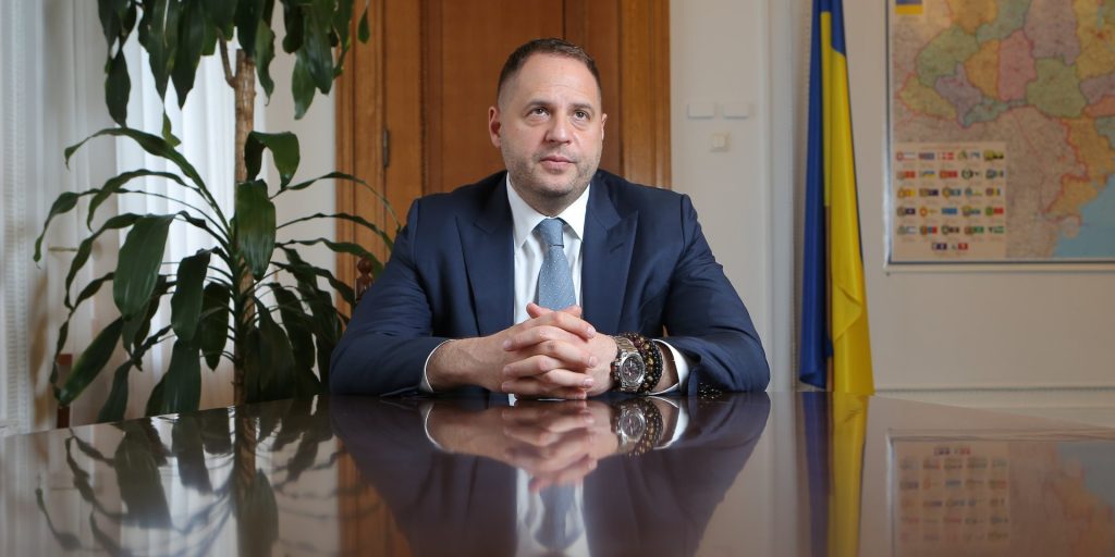 Андрій Єрмак Національність: Подробности о происхождении, биографии и карьере
