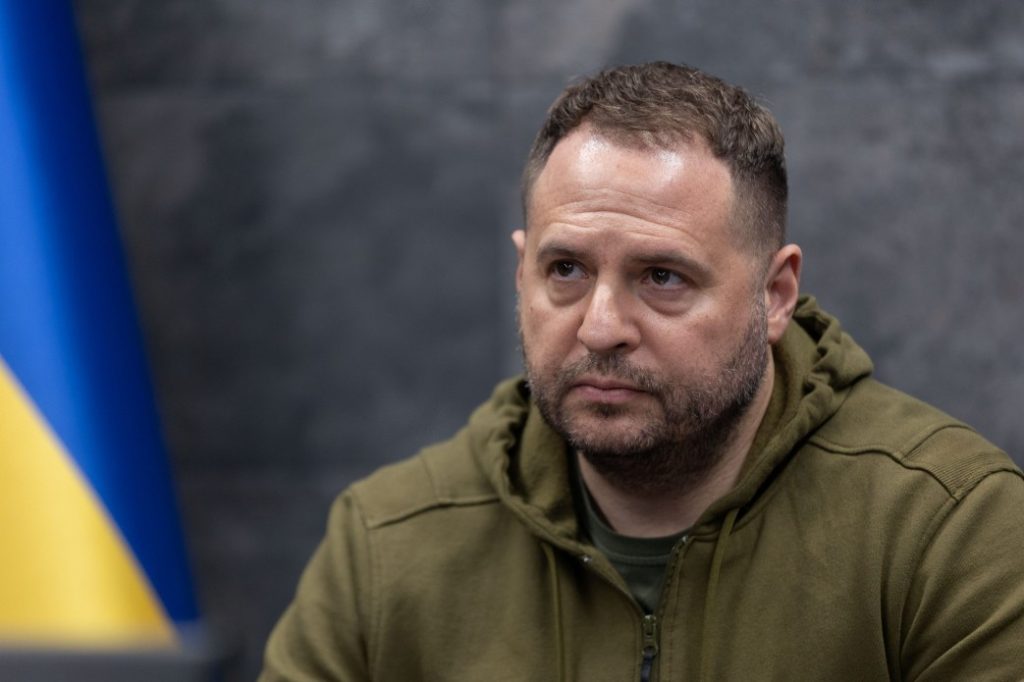 Андрій Єрмак Національність: Подробности о происхождении, биографии и карьере